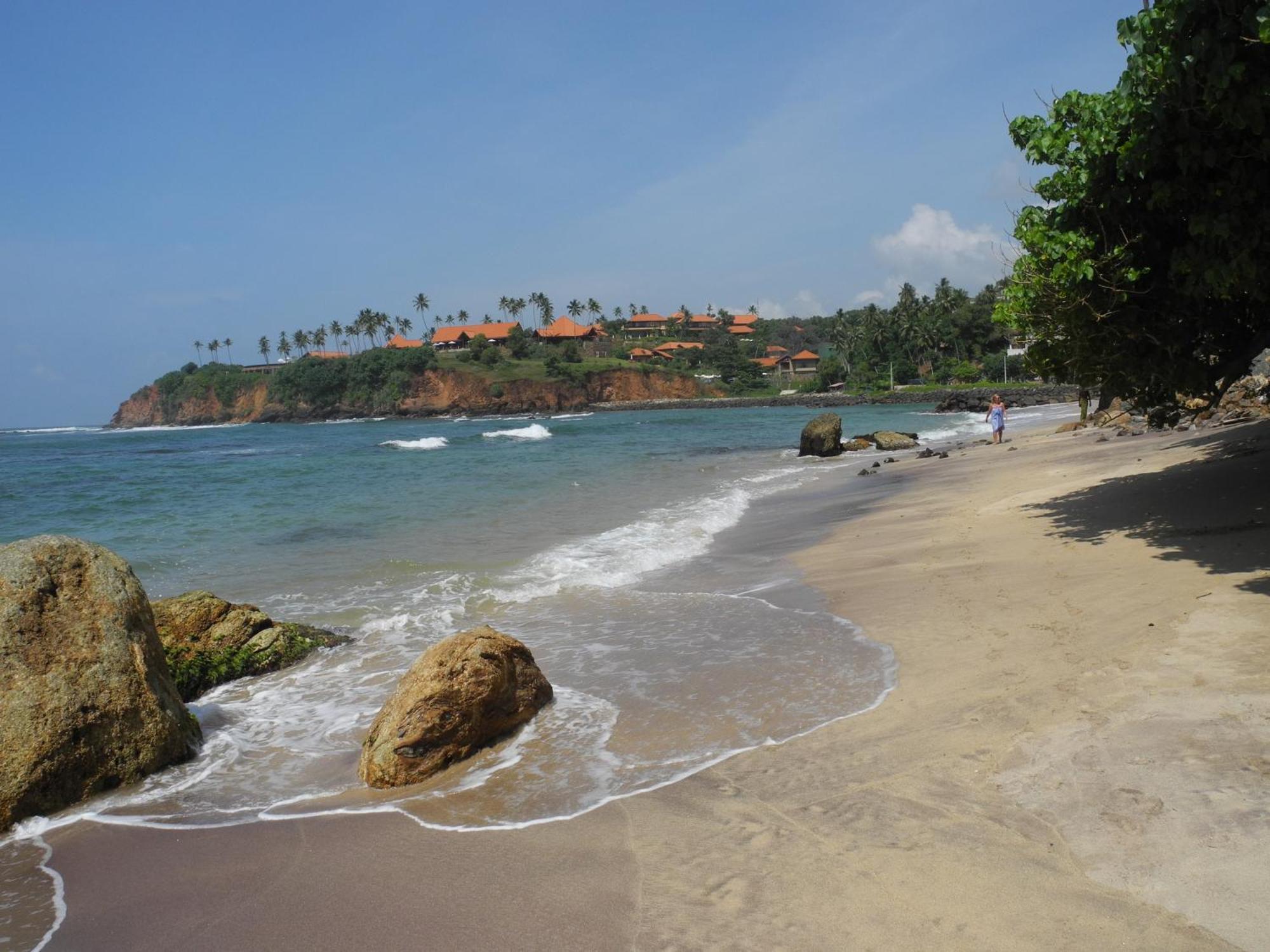 Top Of The Hill Guesthouse Weligama Bagian luar foto