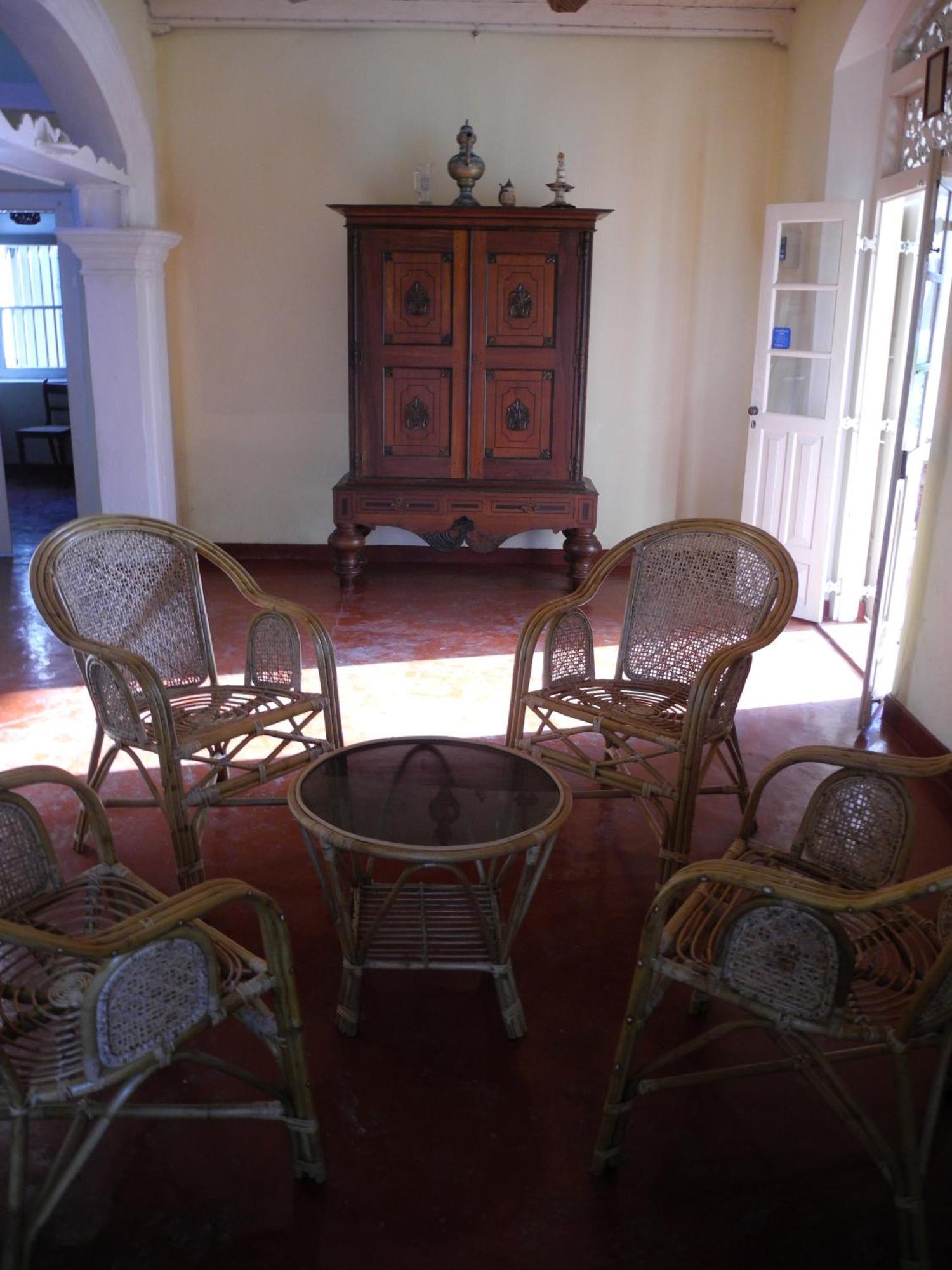 Top Of The Hill Guesthouse Weligama Bagian luar foto
