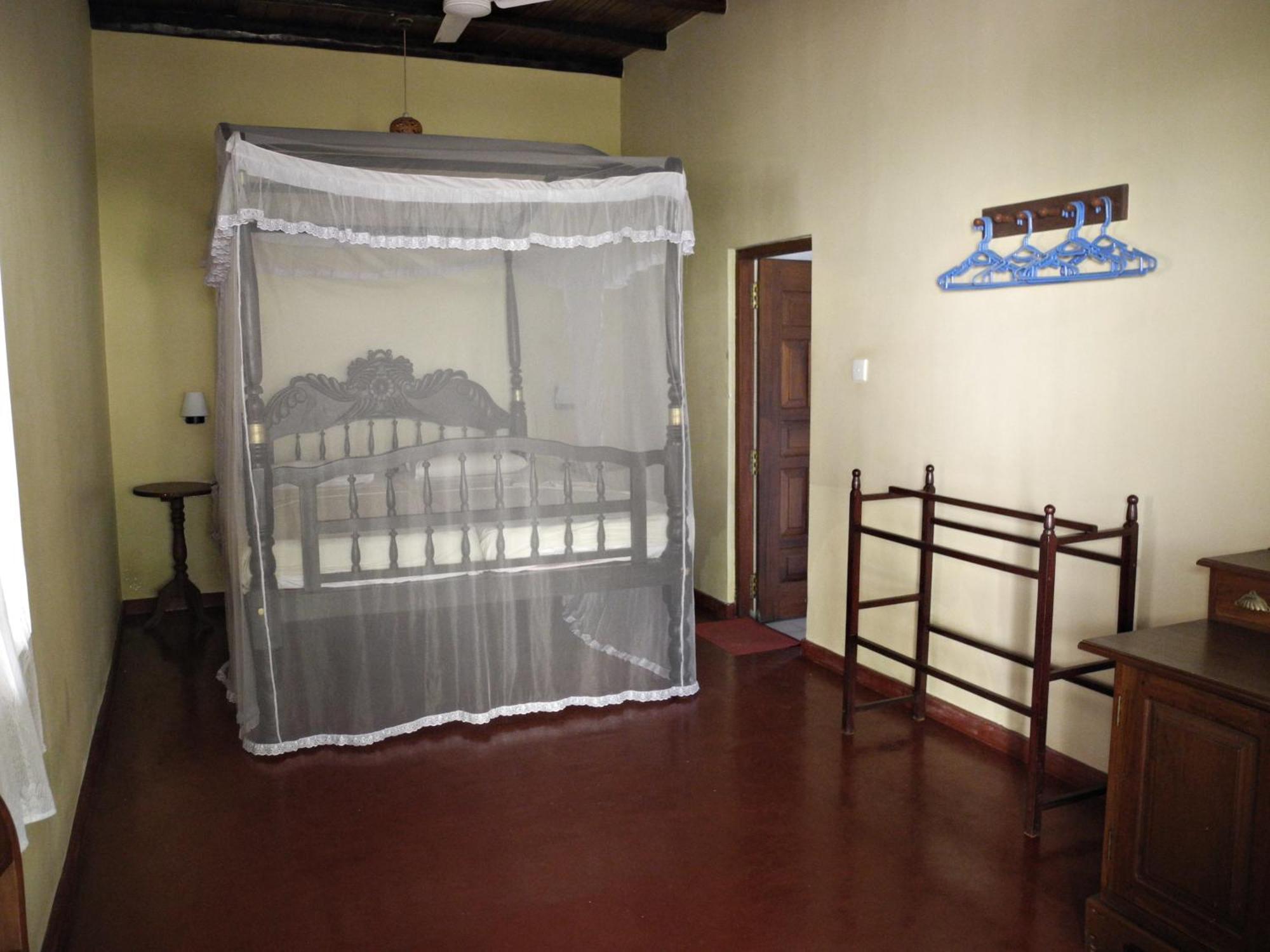 Top Of The Hill Guesthouse Weligama Bagian luar foto