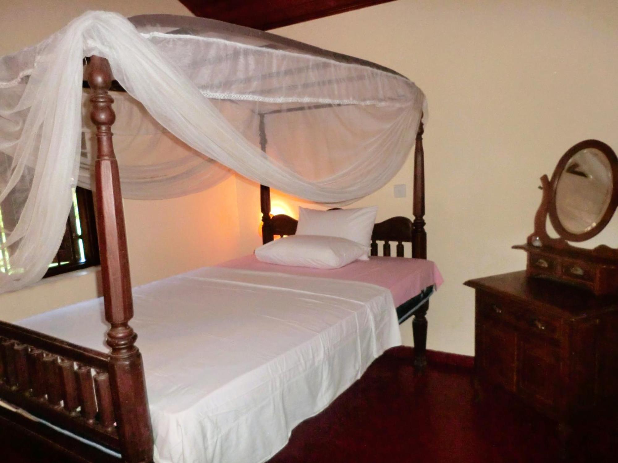Top Of The Hill Guesthouse Weligama Bagian luar foto